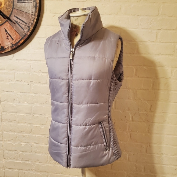 Liz Claiborne Zip Up Quilted Puffer Vest - Picture 7 of 14